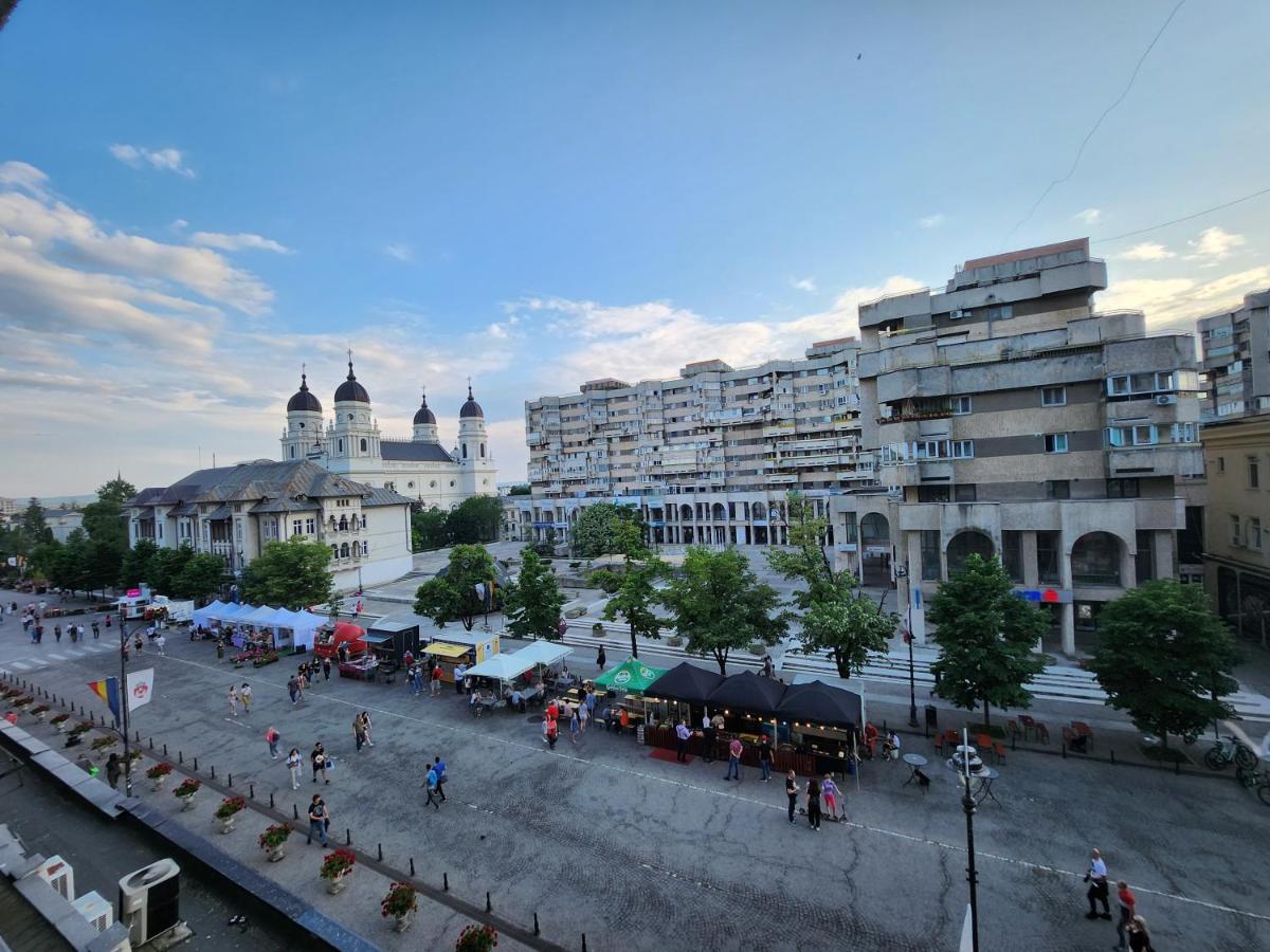 Stefan Cel Mare Boulevard Pedestrian Street Palas Iasi Extérieur photo